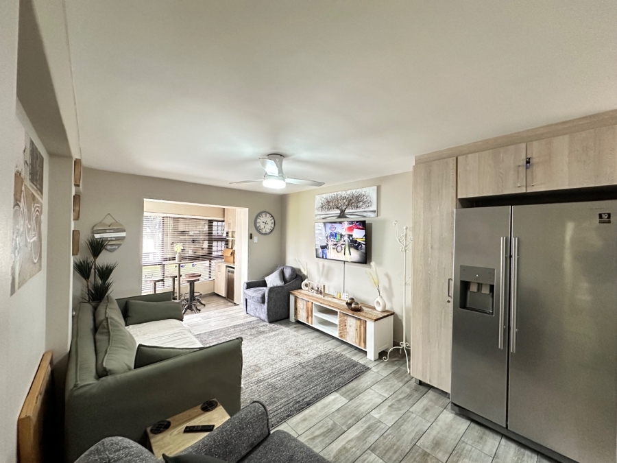 2 Bedroom Property for Sale in Hartenbos Central Western Cape